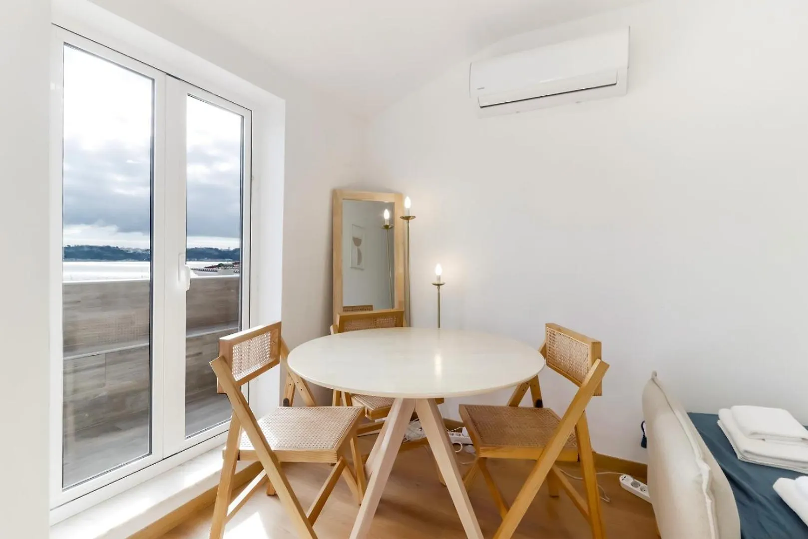 Apartment 2Br Terrace With Tagus View - Air-Conditioned | By Airnest Lisbon