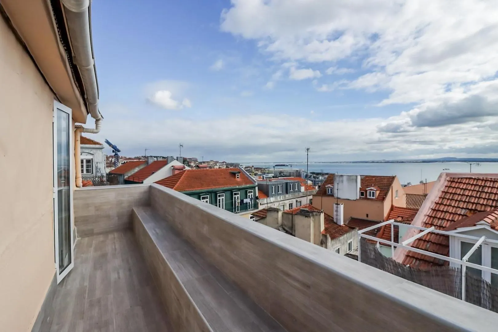 Apartment 2Br Terrace With Tagus View - Air-Conditioned | By Airnest Lisbon Portugal